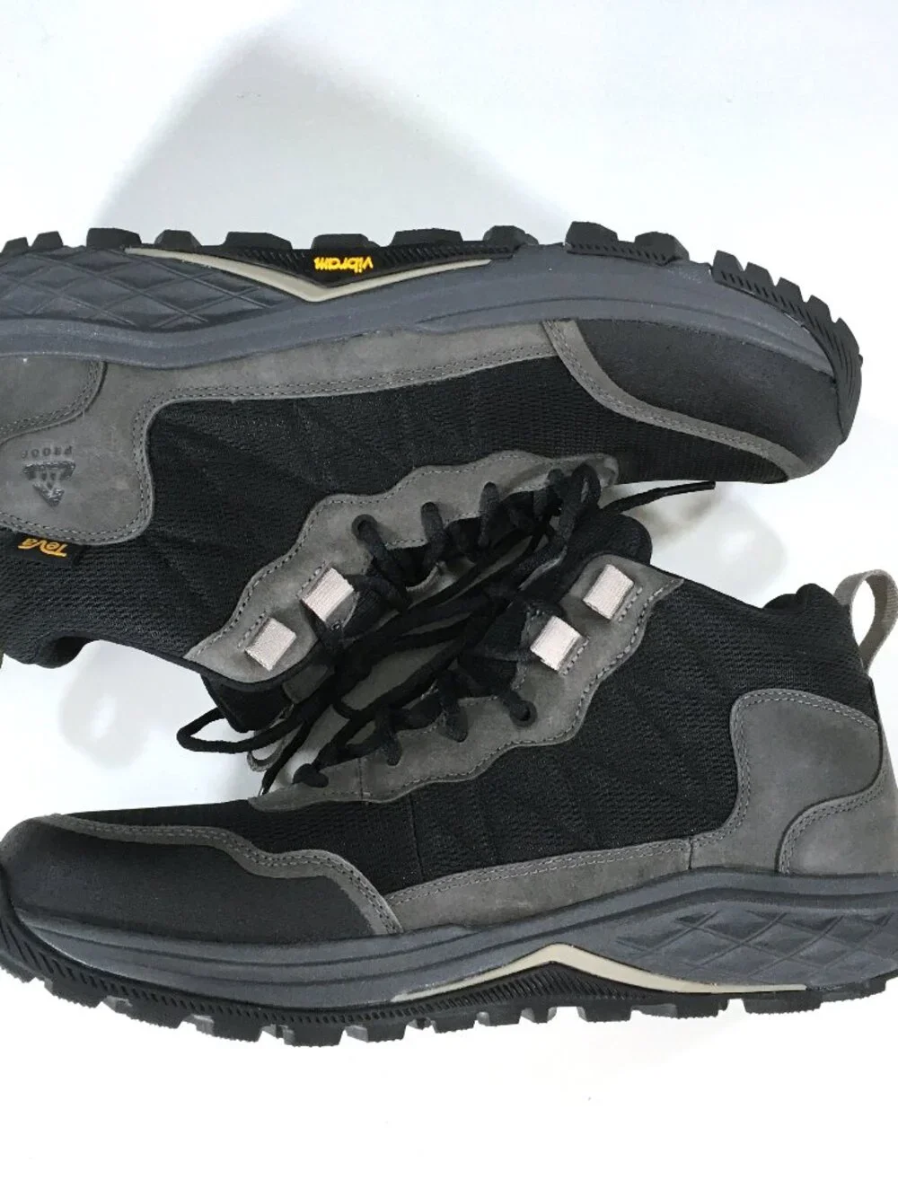 Teva Ridgeview Mid RP Hiking Boots Mens Size 11.5 Black Gray 1116626